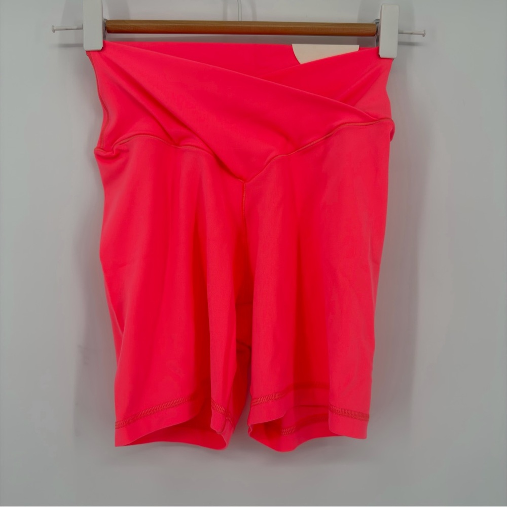OFFLINE by Aerie Real Me Medium Neon Bright Bike Shorts NWT High Rise Medium